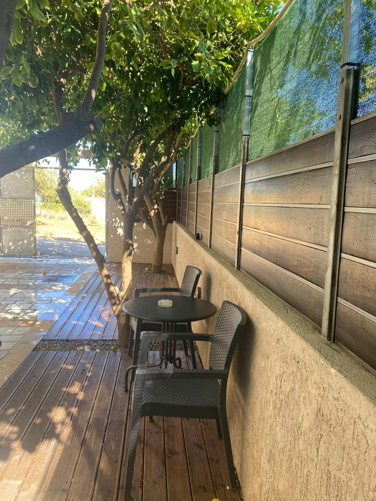Zoes Place Apartment Artemida  Exterior photo