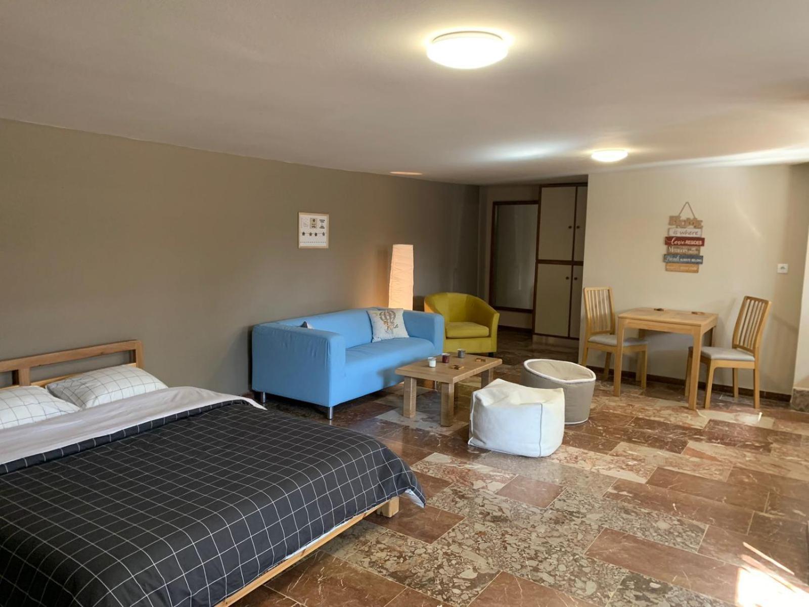 Zoes Place Apartment Artemida  Exterior photo
